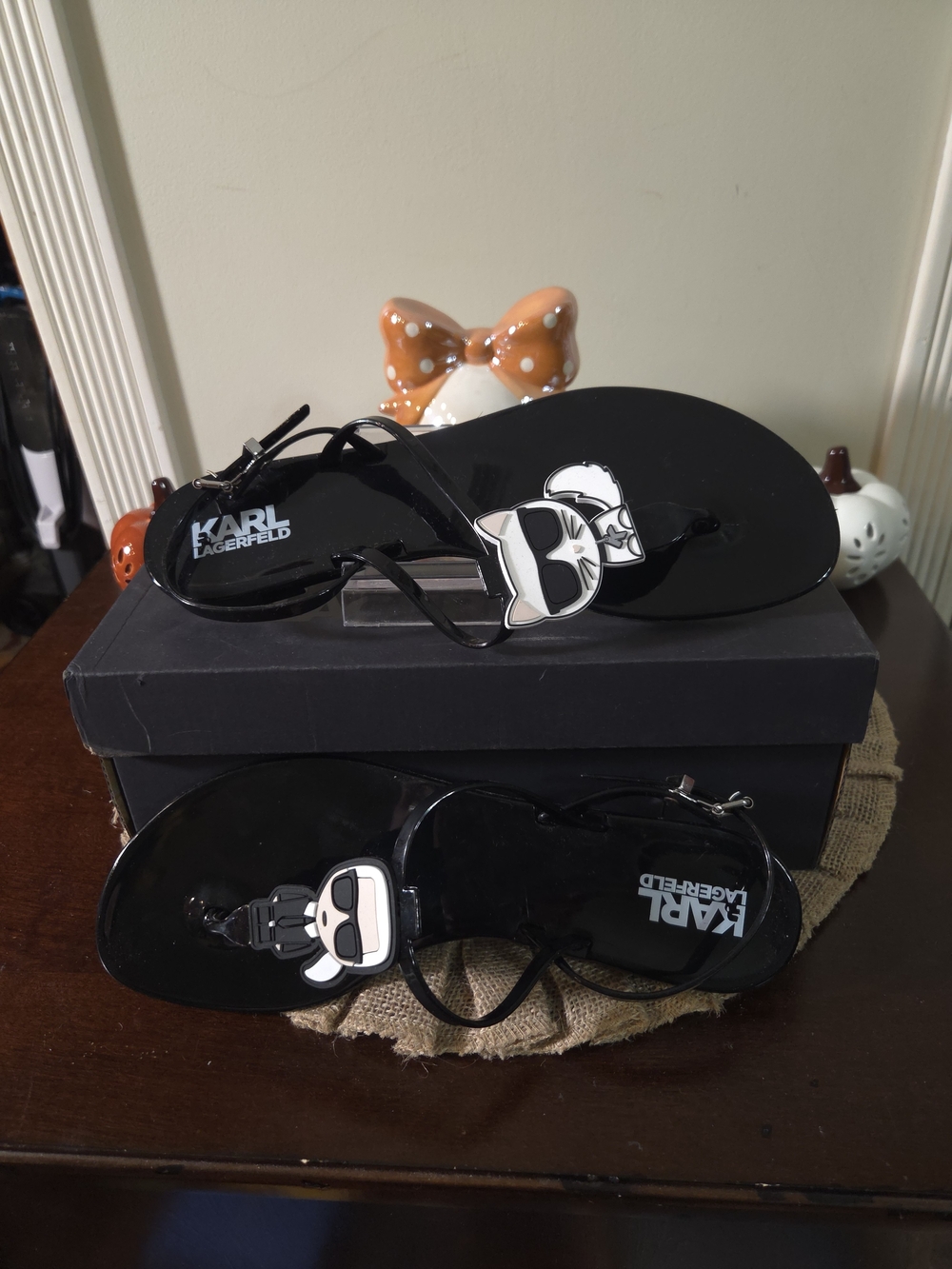 NIB Karl Lagerfeld Ikonic Jelly Sling Size 10